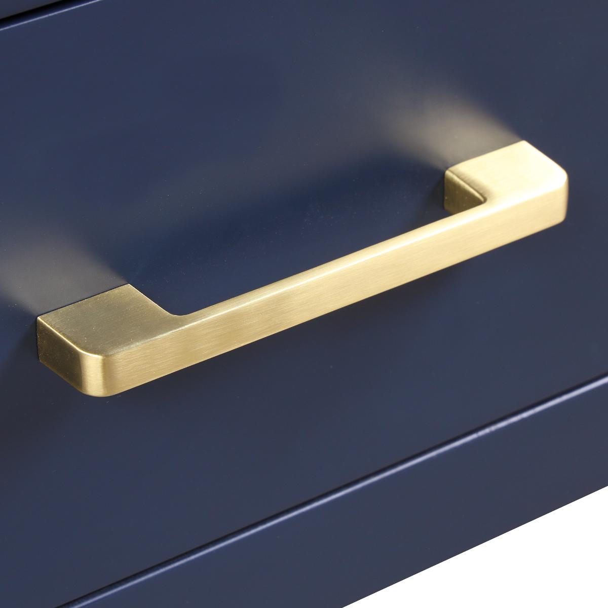 Geneva Handles / Knobs