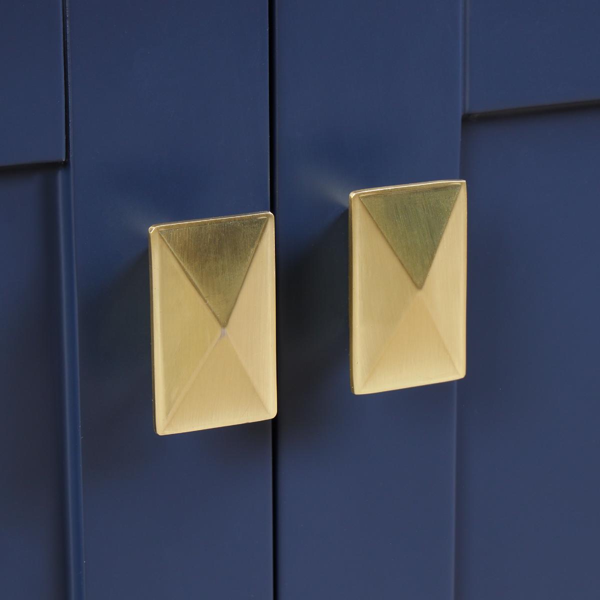 Geneva Handles / Knobs