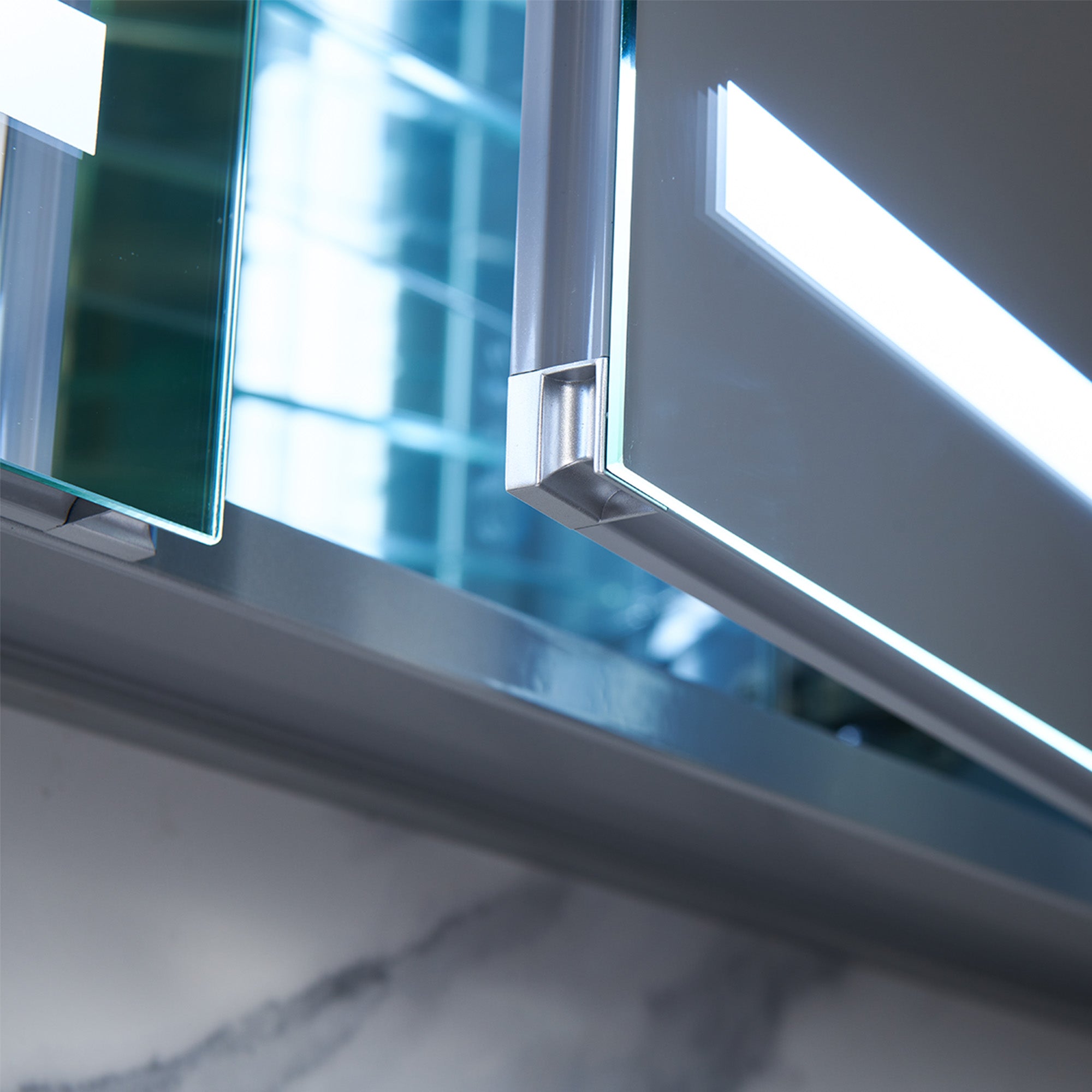 Canopus LED Medicine Cabinet MCL6