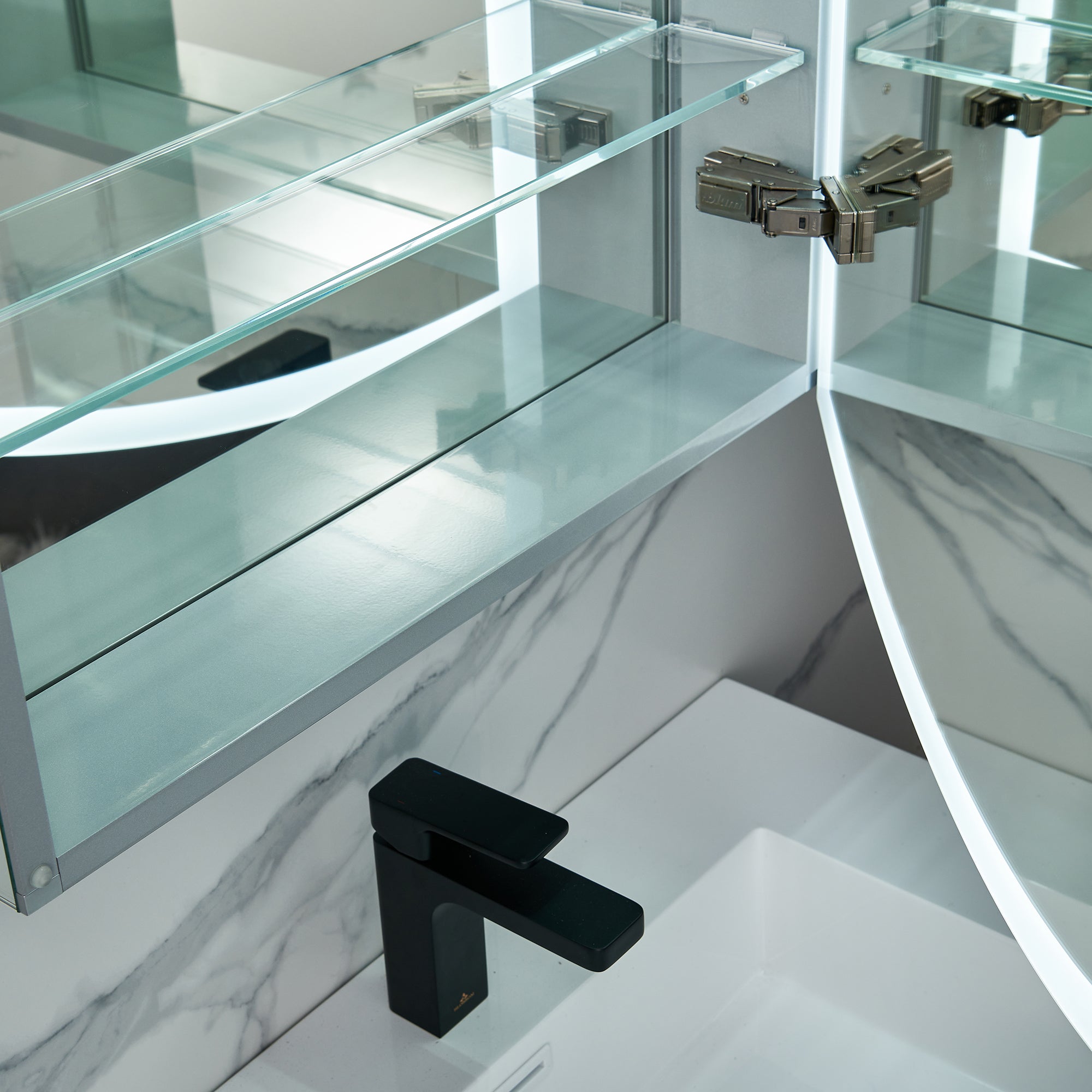 Castor LED Medicine Cabinet MCL7