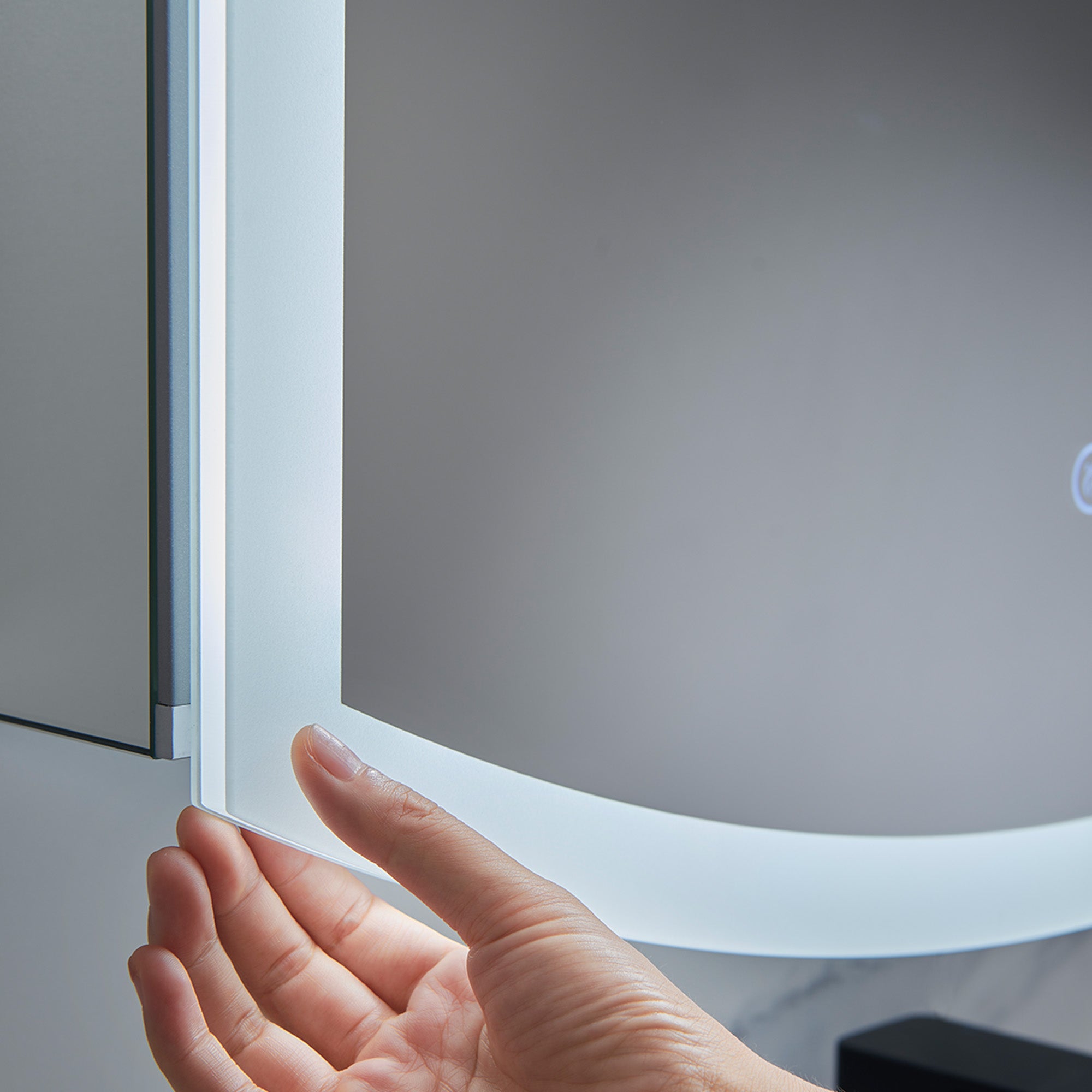 Castor LED Medicine Cabinet MCL7