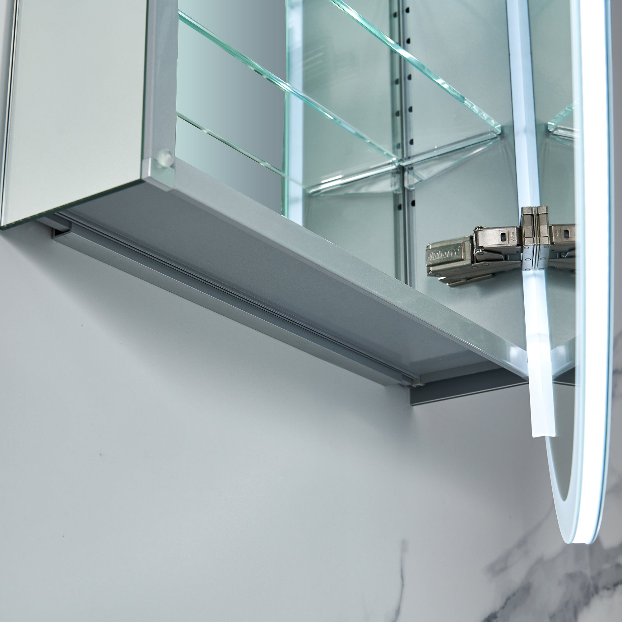 Spica LED Medicine Cabinet MCL8