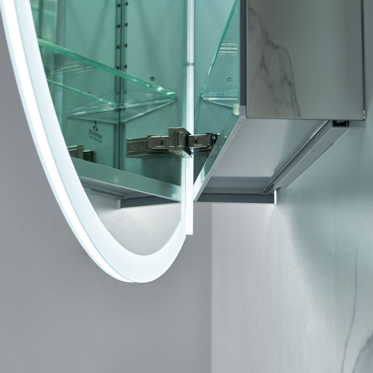 Regulus LED Medicine Cabinet MCL9